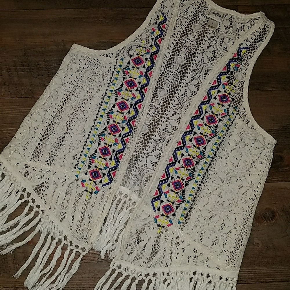Daytrip M fringe vest cardigan cover up EUC